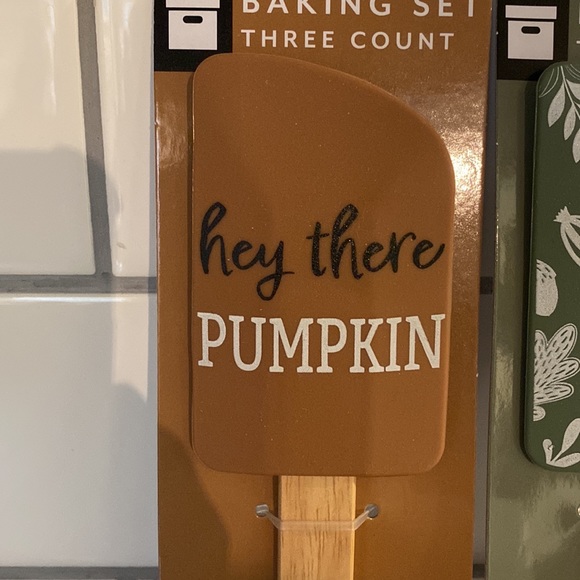 Fall Baking Sets - Picture 2 of 6